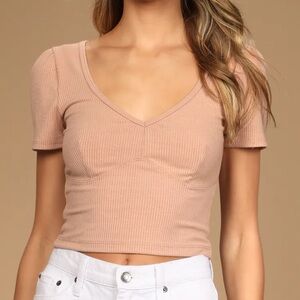 Lulus peachy beige v neck tee small